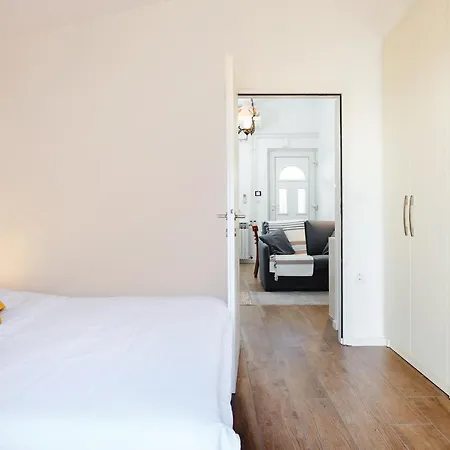 Cosy Close To The And Centre * Porec